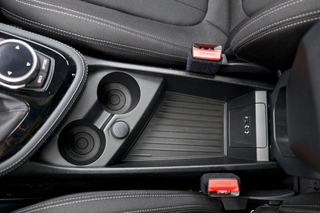 Illustration for article titled The Ten Most Unexpectedly Useful Car Features